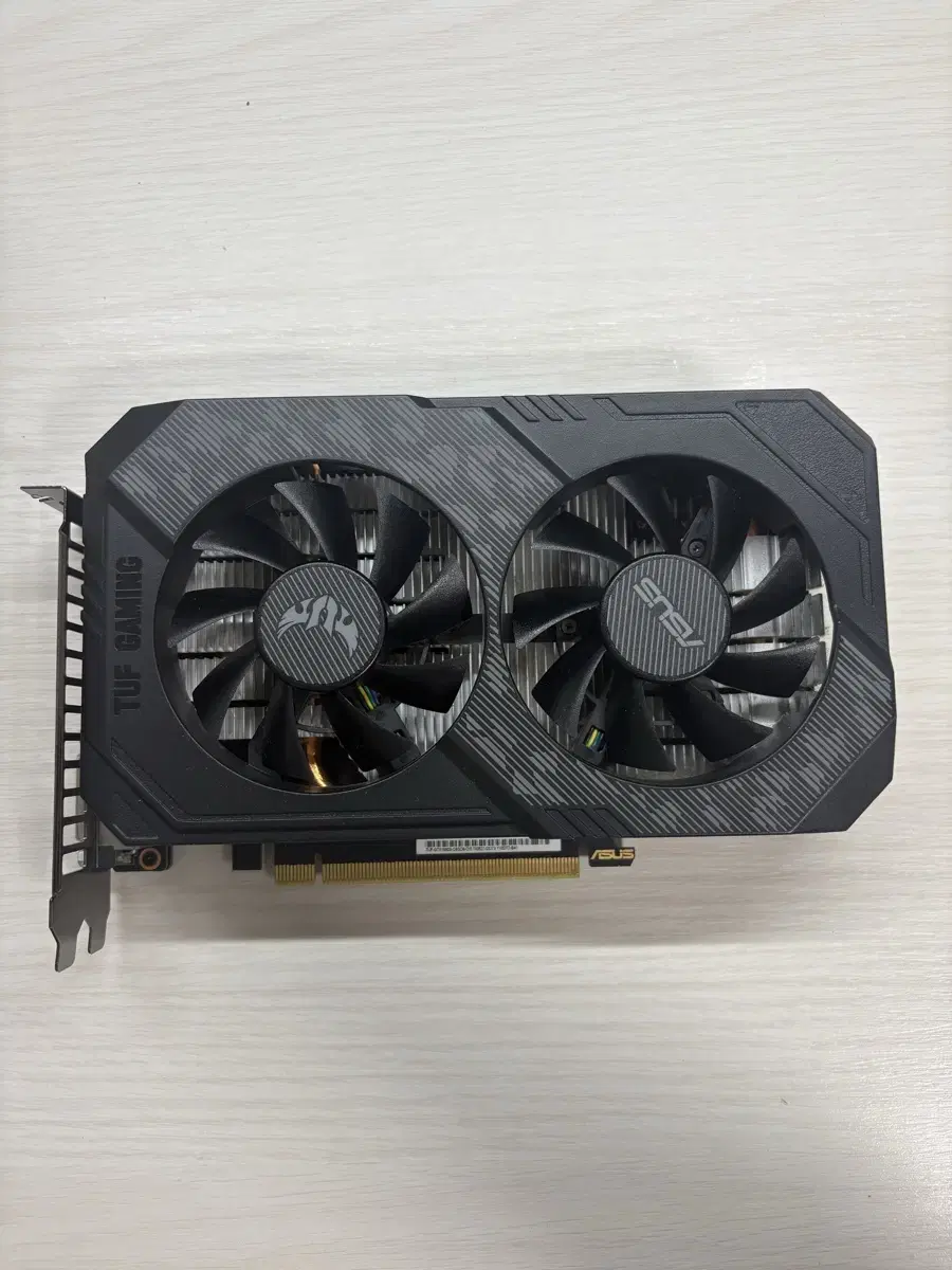 ASUS TUF GTX1660 SUPER OC 6GB 중고 그래픽카드파